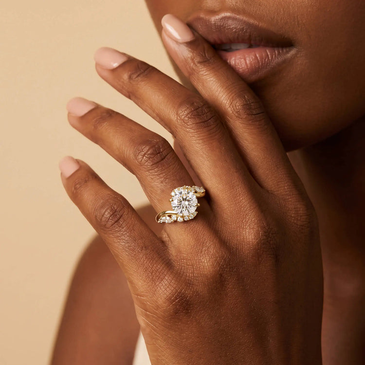 Winona丨Round Cut Lab-Grown Diamond Crossover Engagement Ring - Rings