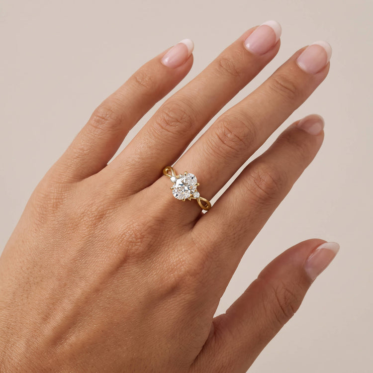 Dorinda丨Oval Cut Lab Diamond Intertwined Accent Engagement Ring - Rings