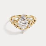 Eleonora丨Oval Cut Floral Vine Lab-Grown Diamond Engagement Ring Set