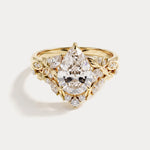 Ariadne丨Pear Cut Lab-Grown Diamond Botanical Bridal Ring Set