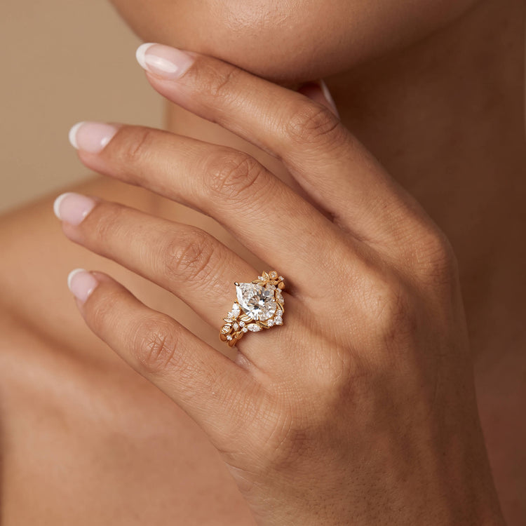 Ariadne丨Pear Cut Lab-Grown Diamond Botanical Bridal Ring Set - Rings
