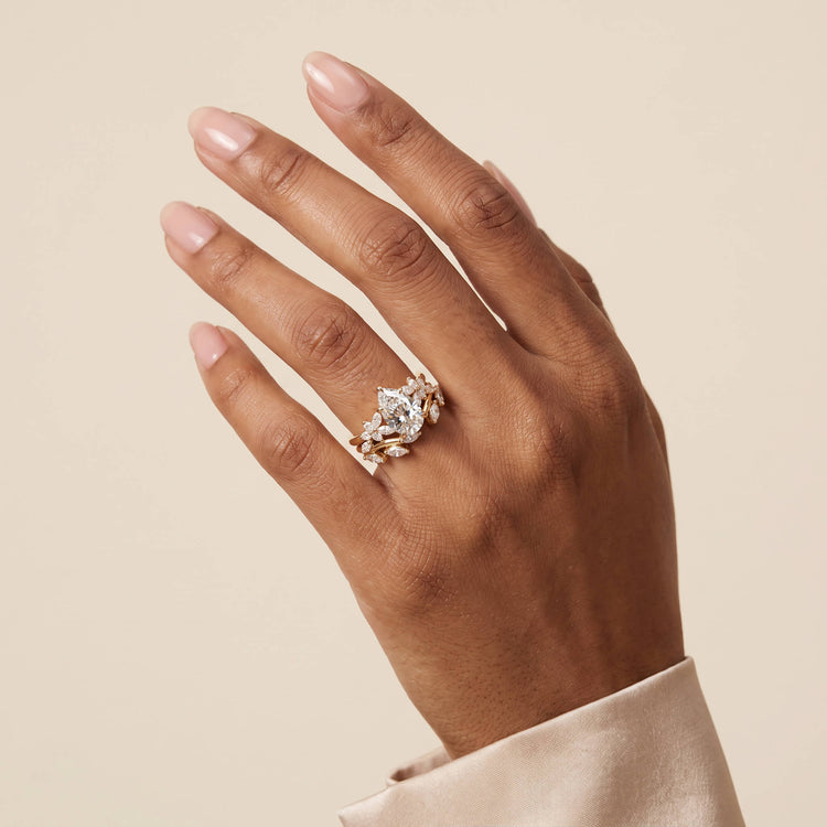 Eileen丨Pear Cut Lab-Grown Diamond Flowing Floral Leaf Bridal Ring Set - Rings