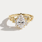 Diane丨Pear Cut Lab-Diamond Botanical Vine Twisted Shank Engagement Ring
