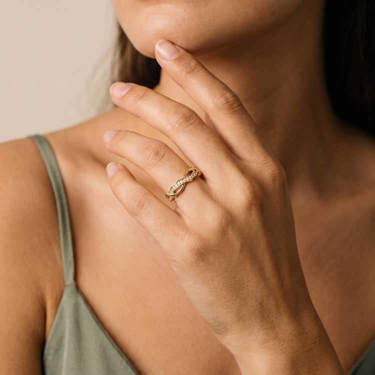 Intertwined Thorn Vine Pavé Lab Diamond Wedding Band - Rings