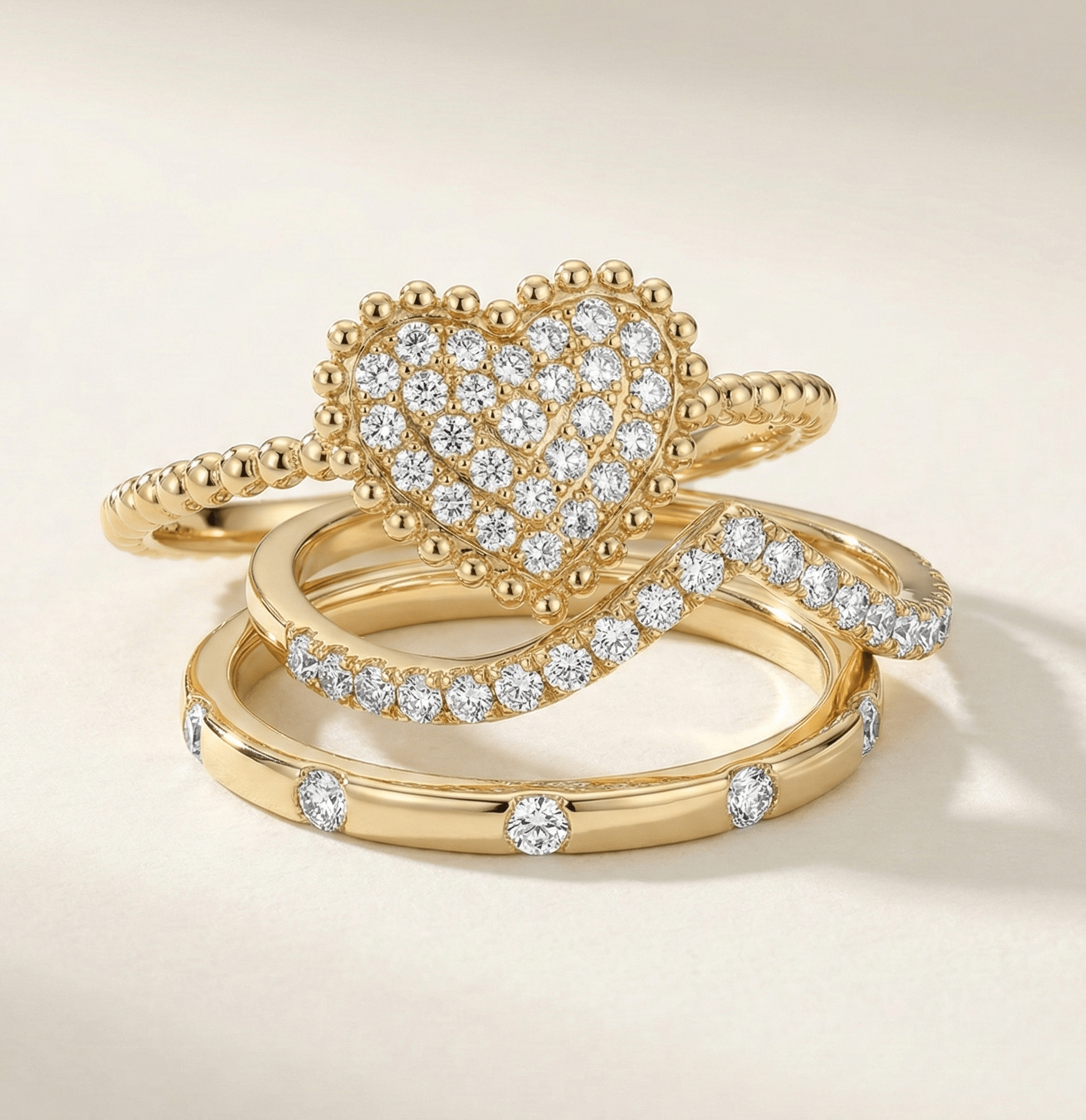 What Finger Does a Promise Ring Go On? - Leonids