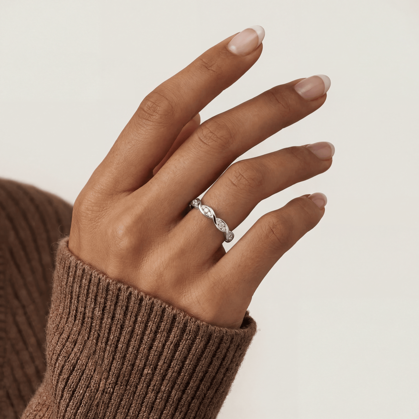 Round Lab - Grown Diamond Interwoven Band Ring in Sterling Silver - Rings