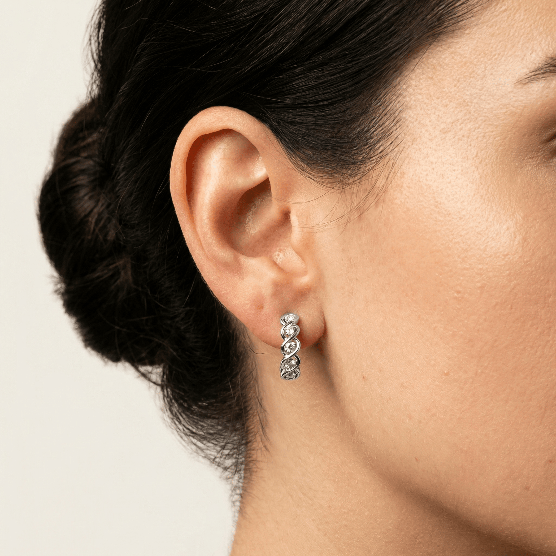Round Lab - Grown Diamond Twisted Openwork Huggie Hoop Earrings in Sterling Silver - Earrings