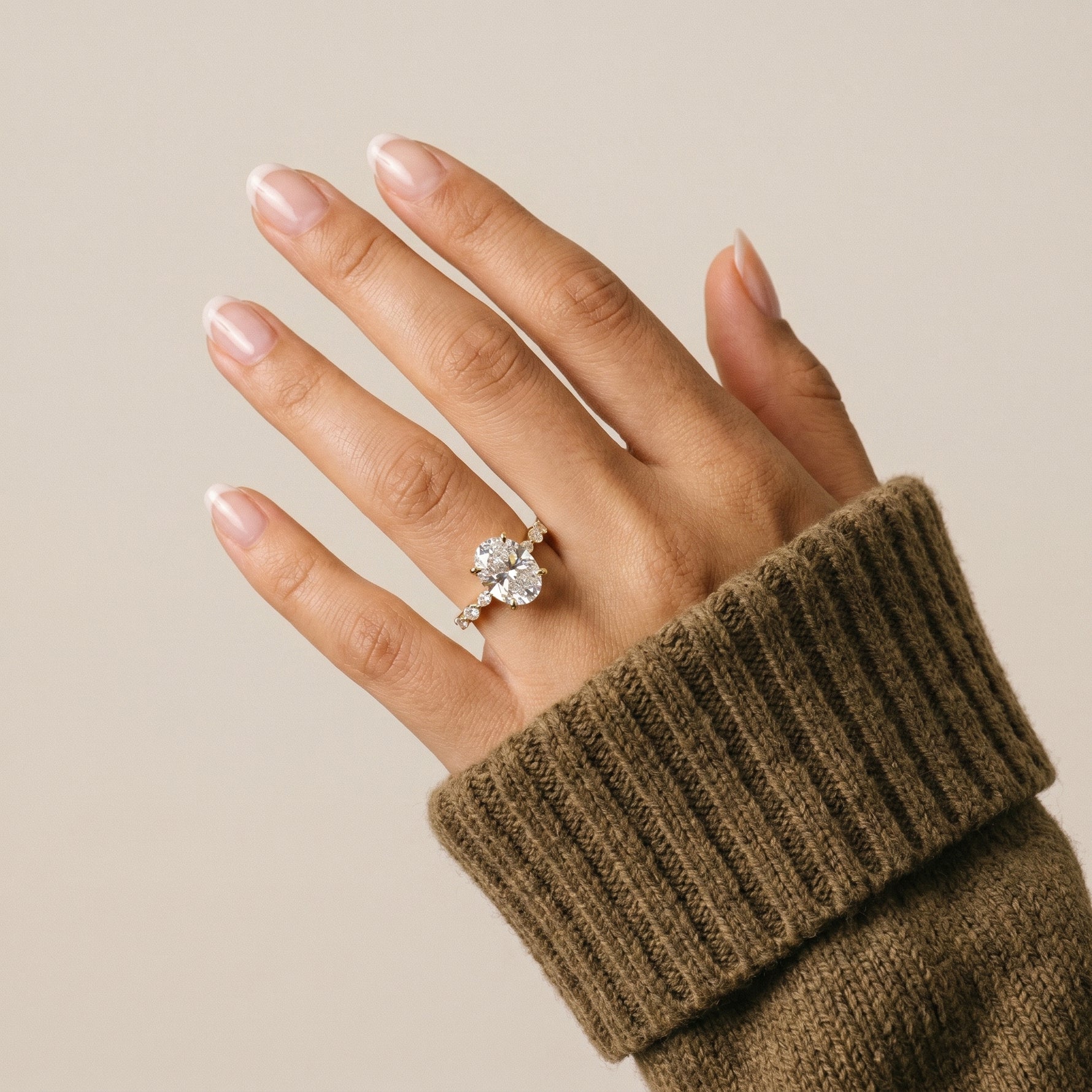 Harlow丨Oval Lab Diamond Engagement Ring with Marquise and Round Accent Diamonds - Rings