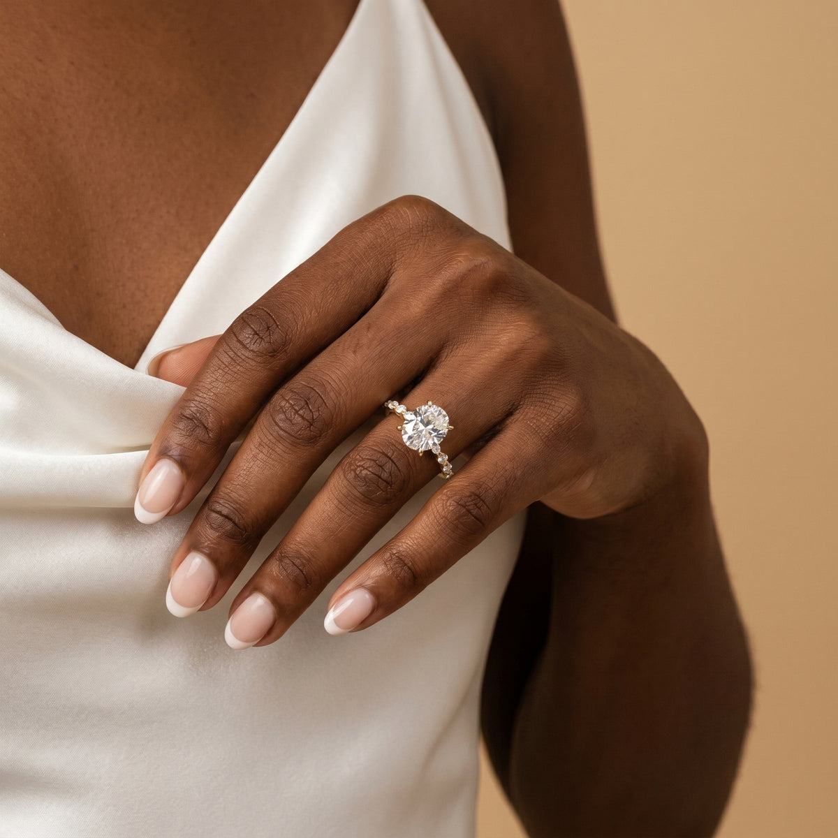 Harlow丨Oval Lab Diamond Engagement Ring with Marquise and Round Accent Diamonds - Rings