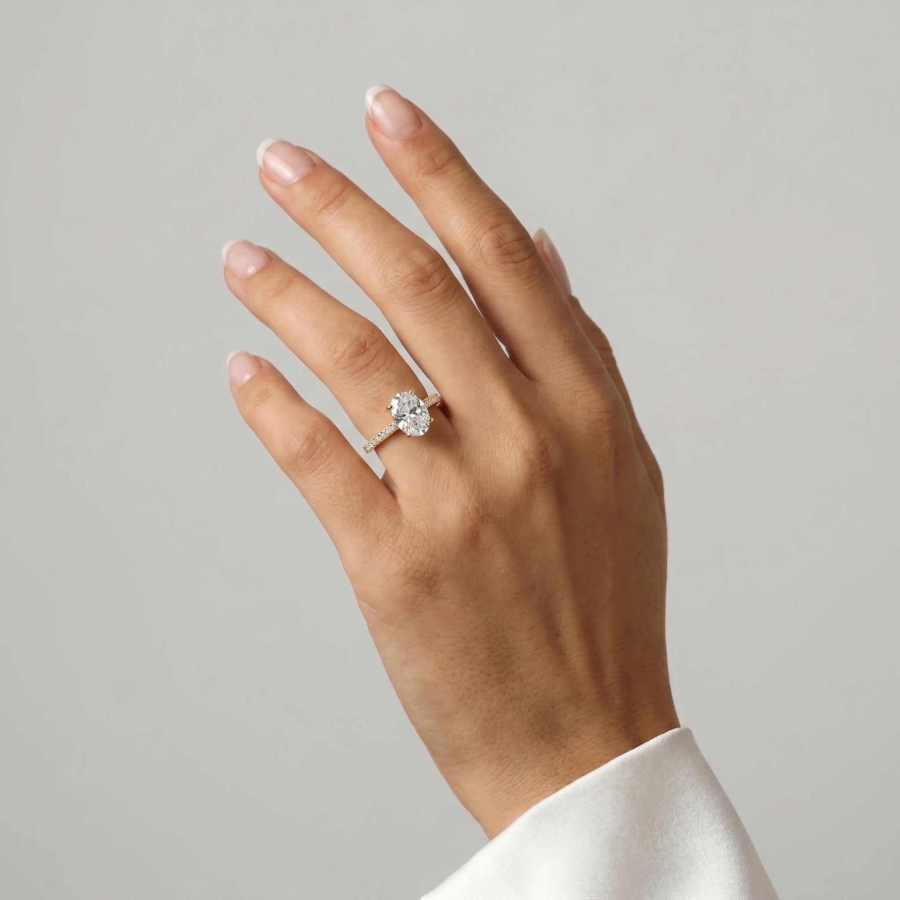 Melina丨1CT Oval Lab Diamond Engagement Ring with Cathedral Setting & Milgrain Pavé Band - Rings