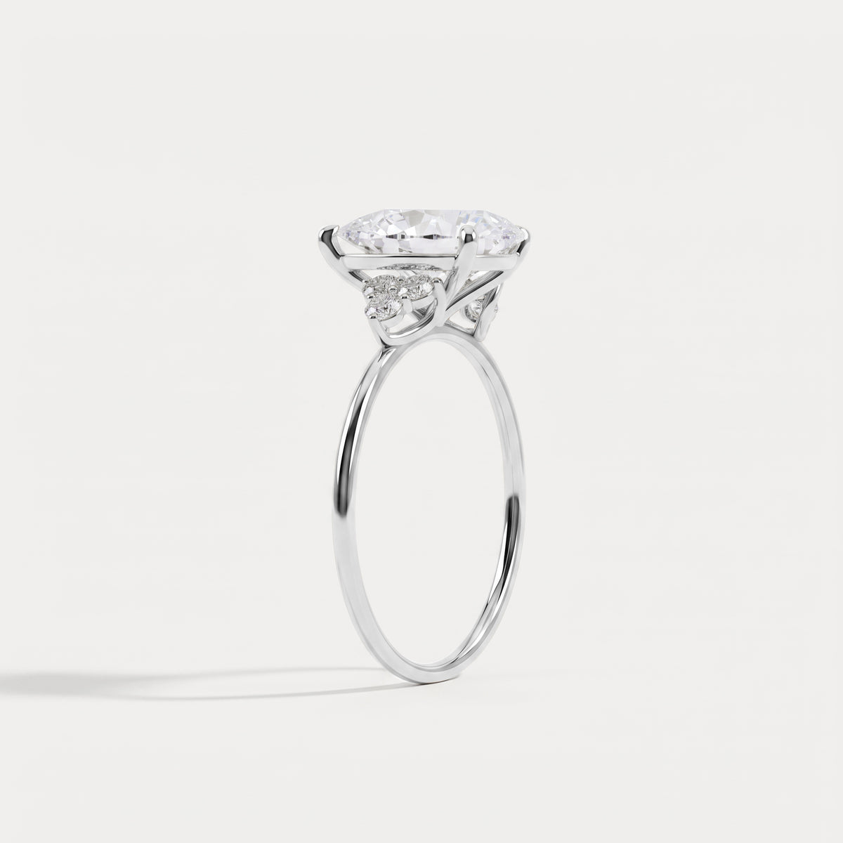 Juliette丨2CT Pear Cut Lab Grown Diamond Cluster Ring with Round Accents in 14K Gold/Platinum - Rings