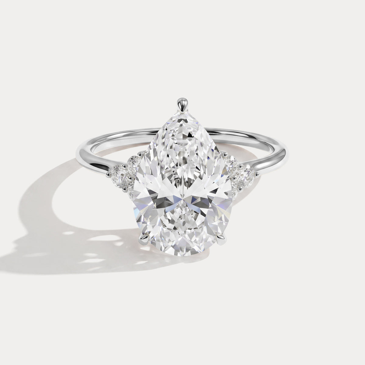 Juliette丨3CT Pear Cut Lab Grown Diamond Cluster Ring with Round Accents in 14K Gold/Platinum - Rings