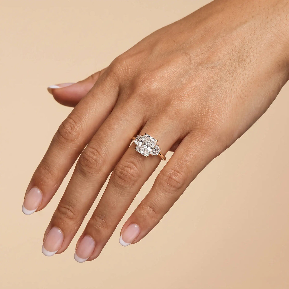Bella丨2CT Radiant Lab Diamond Engagement Ring In 14K Solid Gold/Platinum - Rings