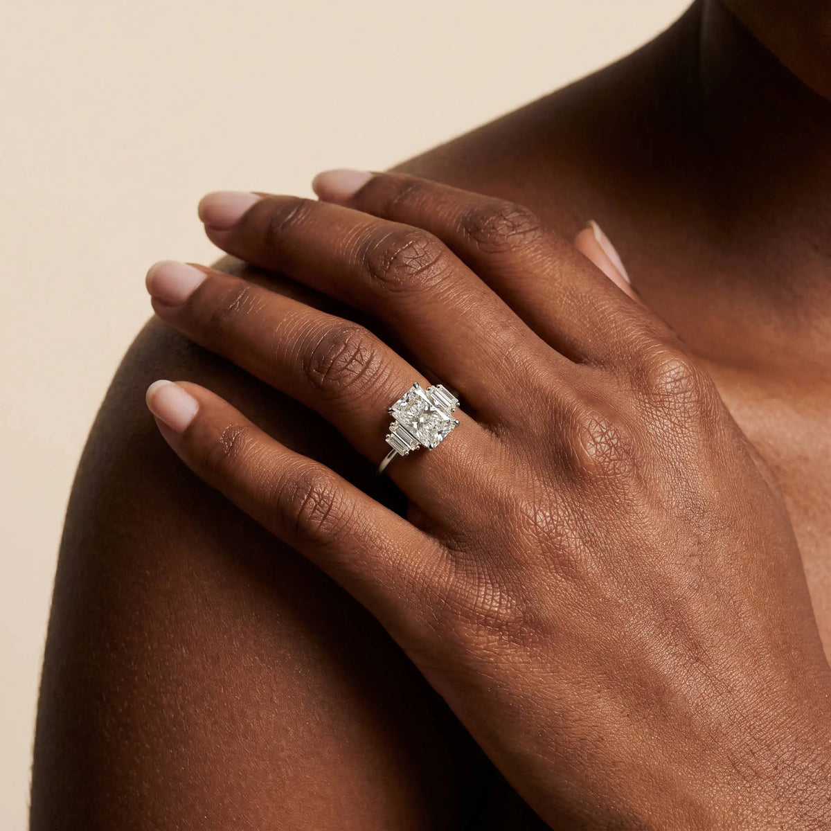 Bella丨2CT Radiant Lab Diamond Engagement Ring In 14K Solid Gold/Platinum - Rings