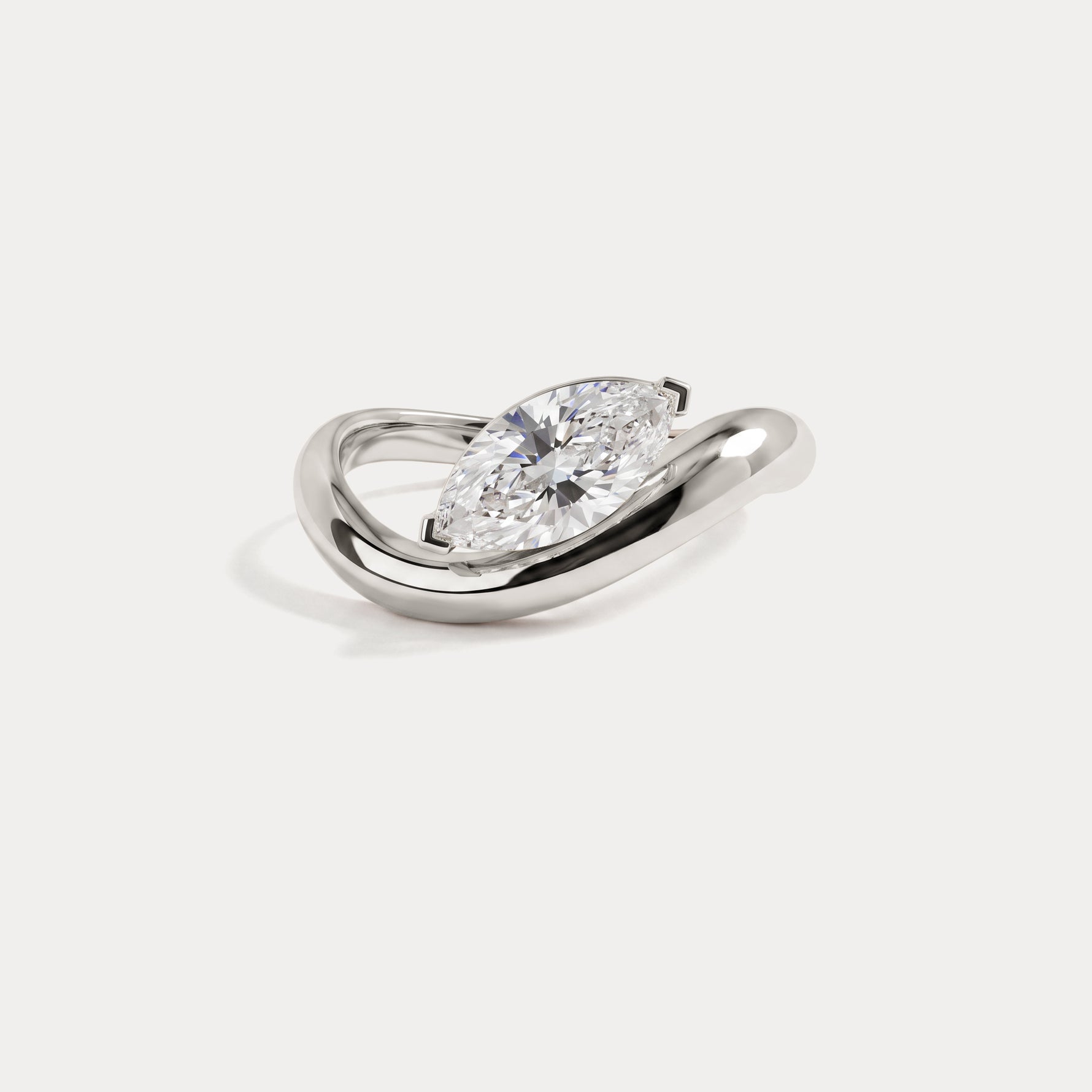 Emilia丨Marquise-Shaped Lab Grown Diamond Curved Ring - Rings