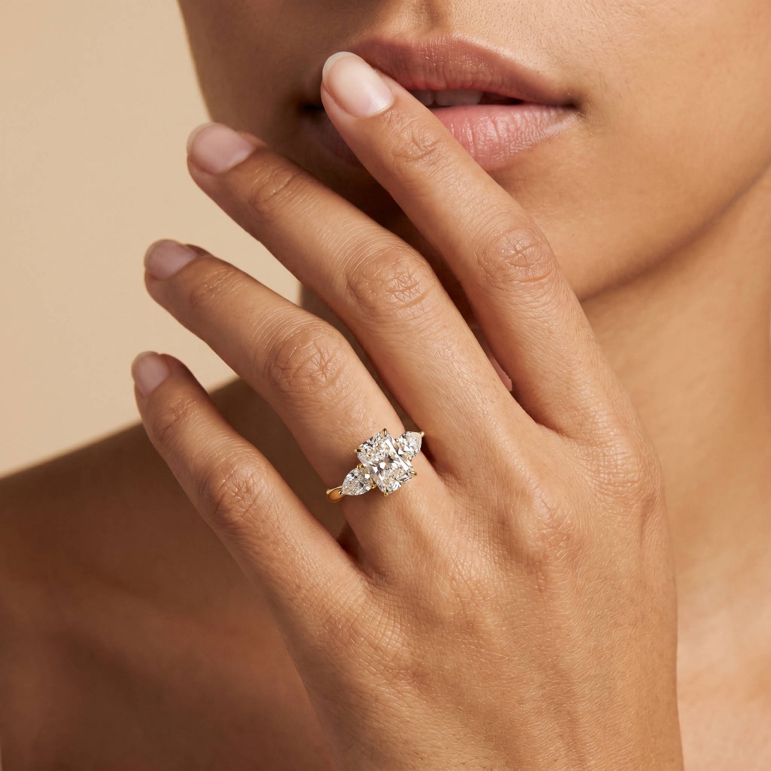 Eliza丨Radiant Lab-Grown Diamond Engagement Ring with Leaf-Inspired Pear Accents