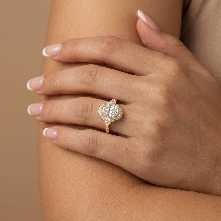 Beatrice丨Oval Cut Milgrain Floral Halo Lab-Grown Diamond Ring - Rings