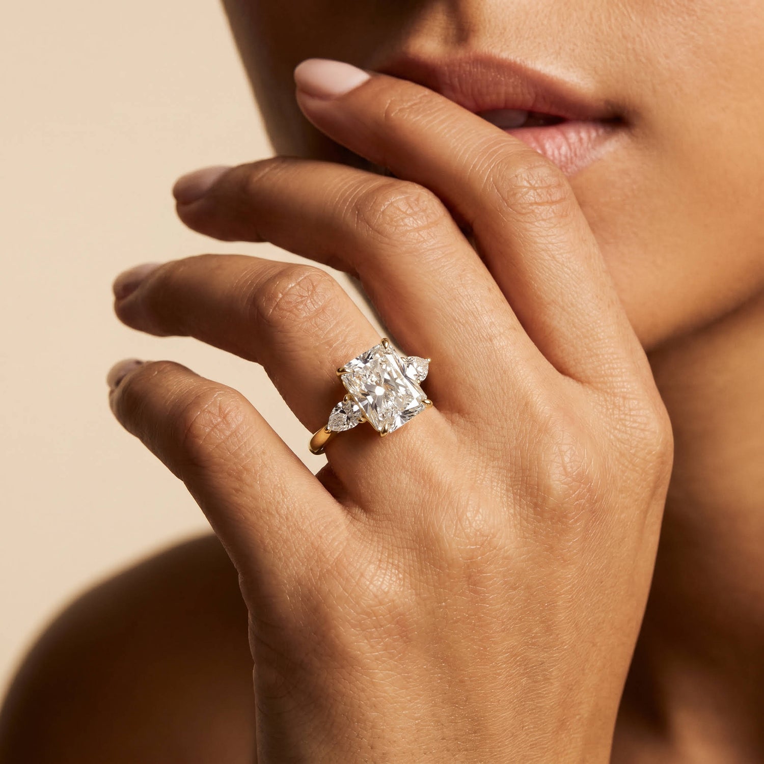 Lolaine丨Radiant Cut Lab Diamond Twisted Three Stone Engagement Ring - Rings