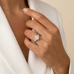 Valora丨Three Stone Lab Diamond Engagement Ring - Rings