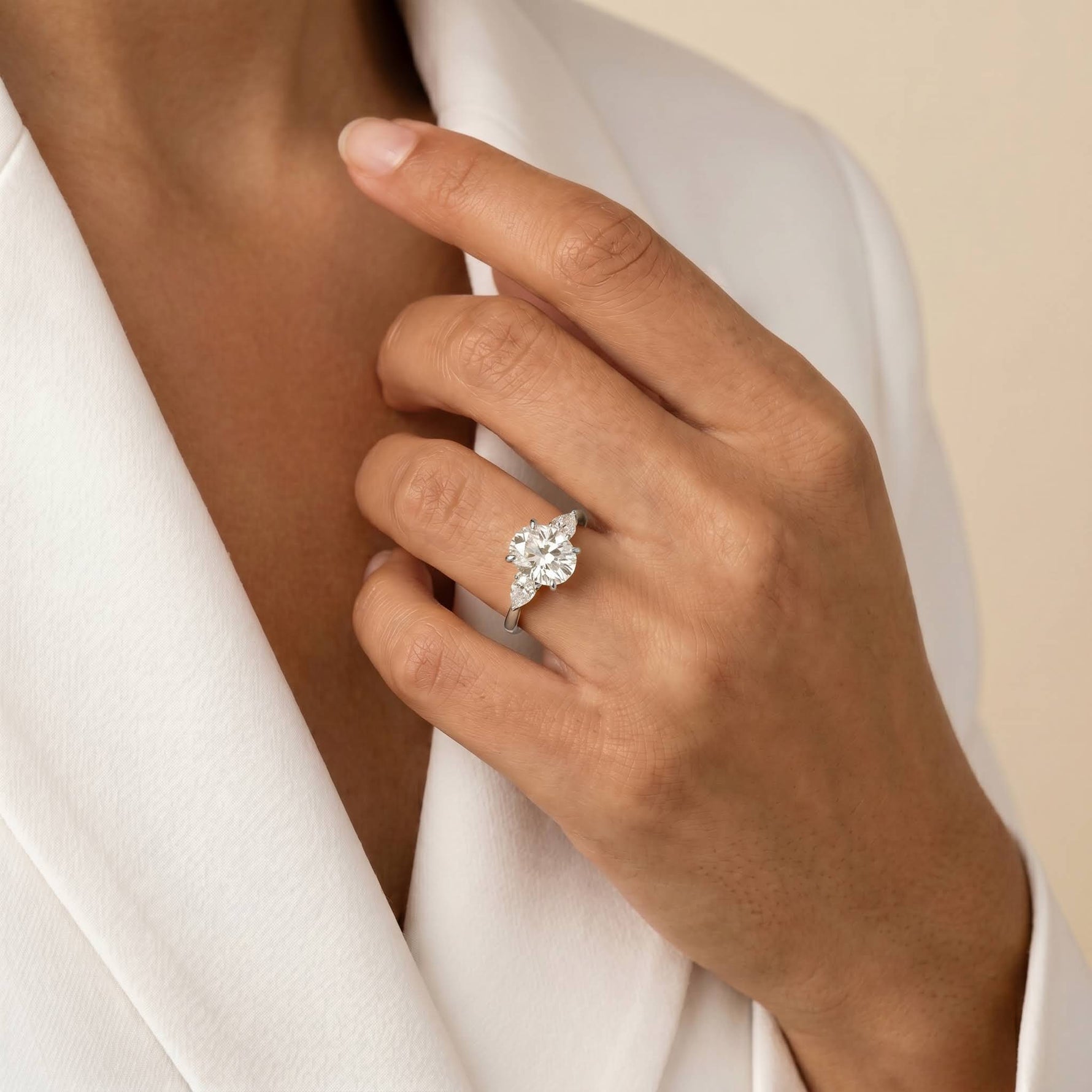 Valora丨Three Stone Lab Diamond Engagement Ring - Rings