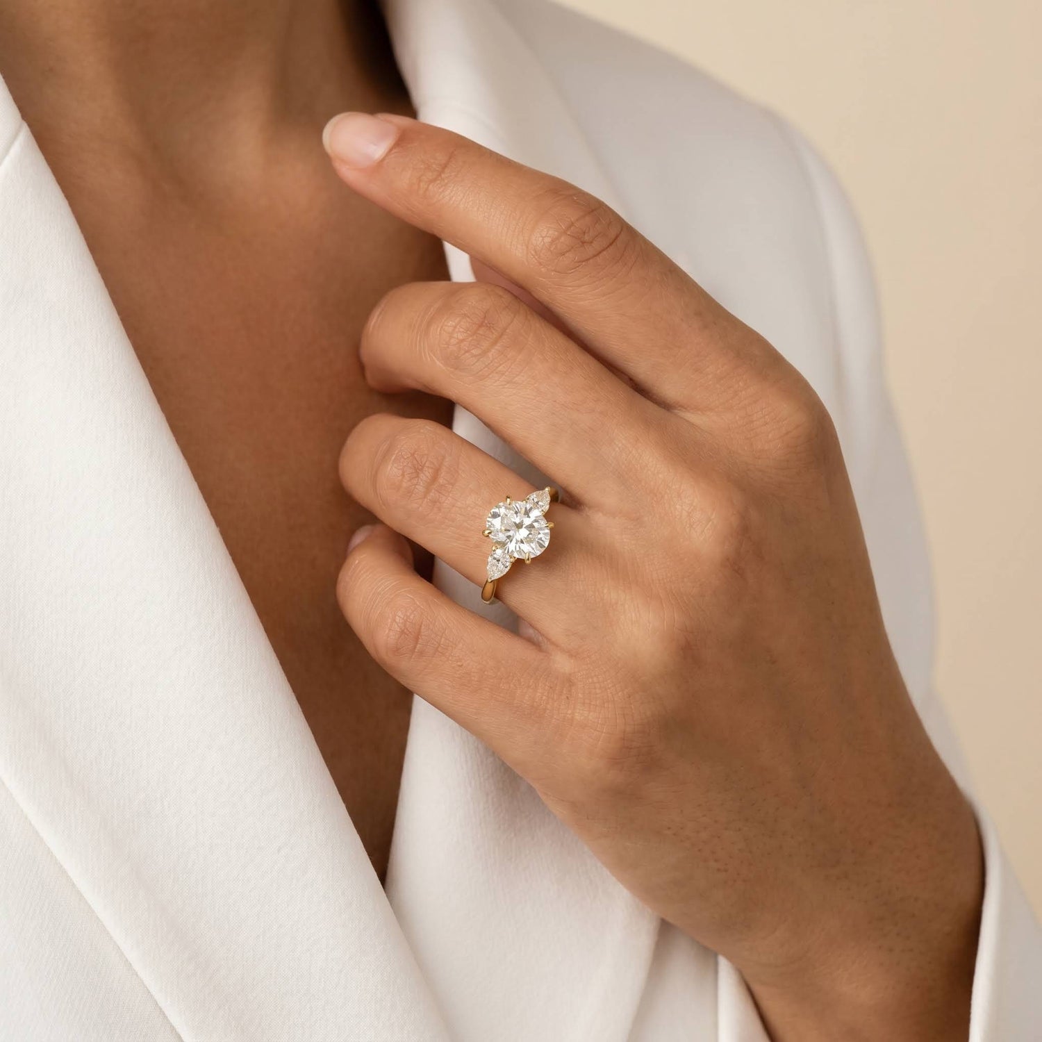 Valora丨Three Stone Lab Diamond Engagement Ring - Rings