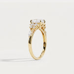 Ilaria丨Oval Cut Lab Diamond Floral Leaf Ring - Rings