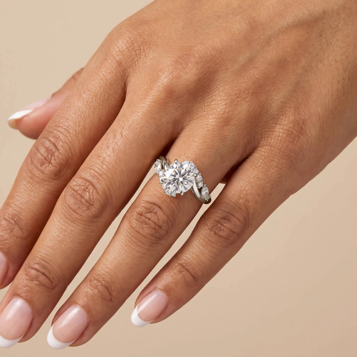 Winona丨Round Cut Lab-Grown Diamond Crossover Engagement Ring - Rings