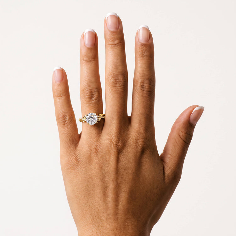 Caroline丨Round Cut Leaf-Inspired Intertwined Pavé Engagement Ring - Rings