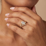 Eleonora丨Oval Cut Floral Vine Lab-Grown Diamond Engagement Ring Set - Rings