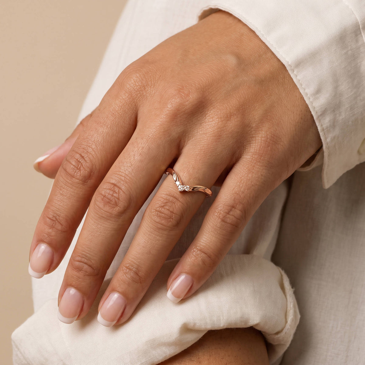 Althea丨Sculpted Vine V-Contour Three-Stone Lab Diamond Wedding Band - Rings
