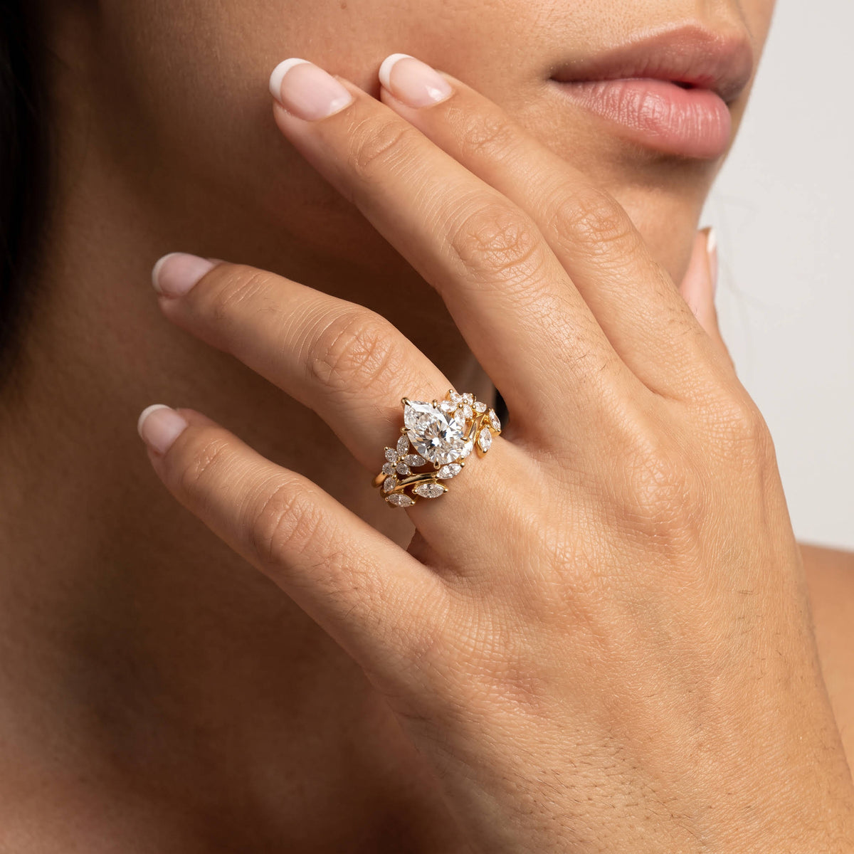 Eileen丨Pear Cut Lab-Grown Diamond Flowing Floral Leaf Bridal Ring Set - Rings