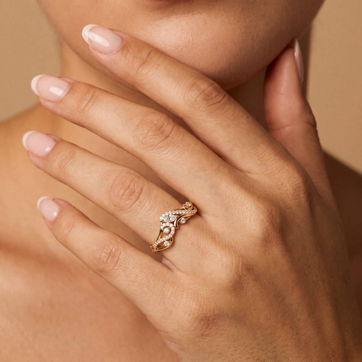 Marquise and Round Lab-Grown Diamond Twisted Curved Wedding Band - Rings
