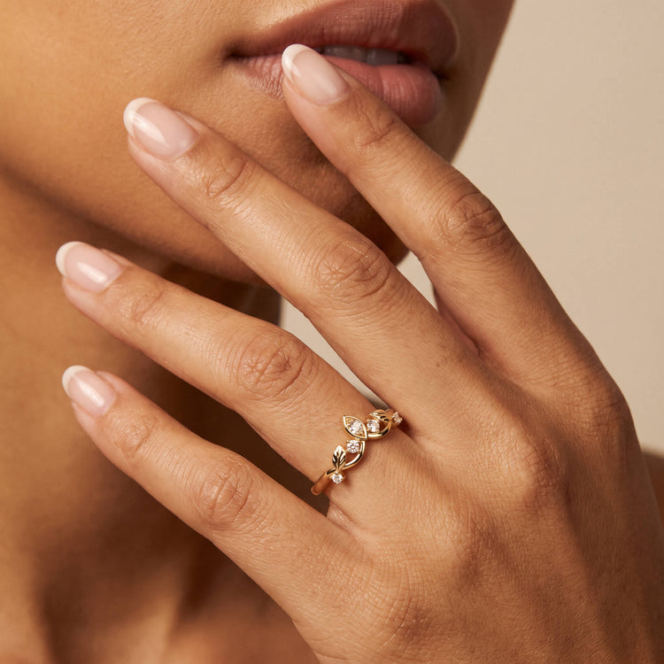 Botanical Leaf Vine Five-Stone Lab Diamond Wedding Band - Rings