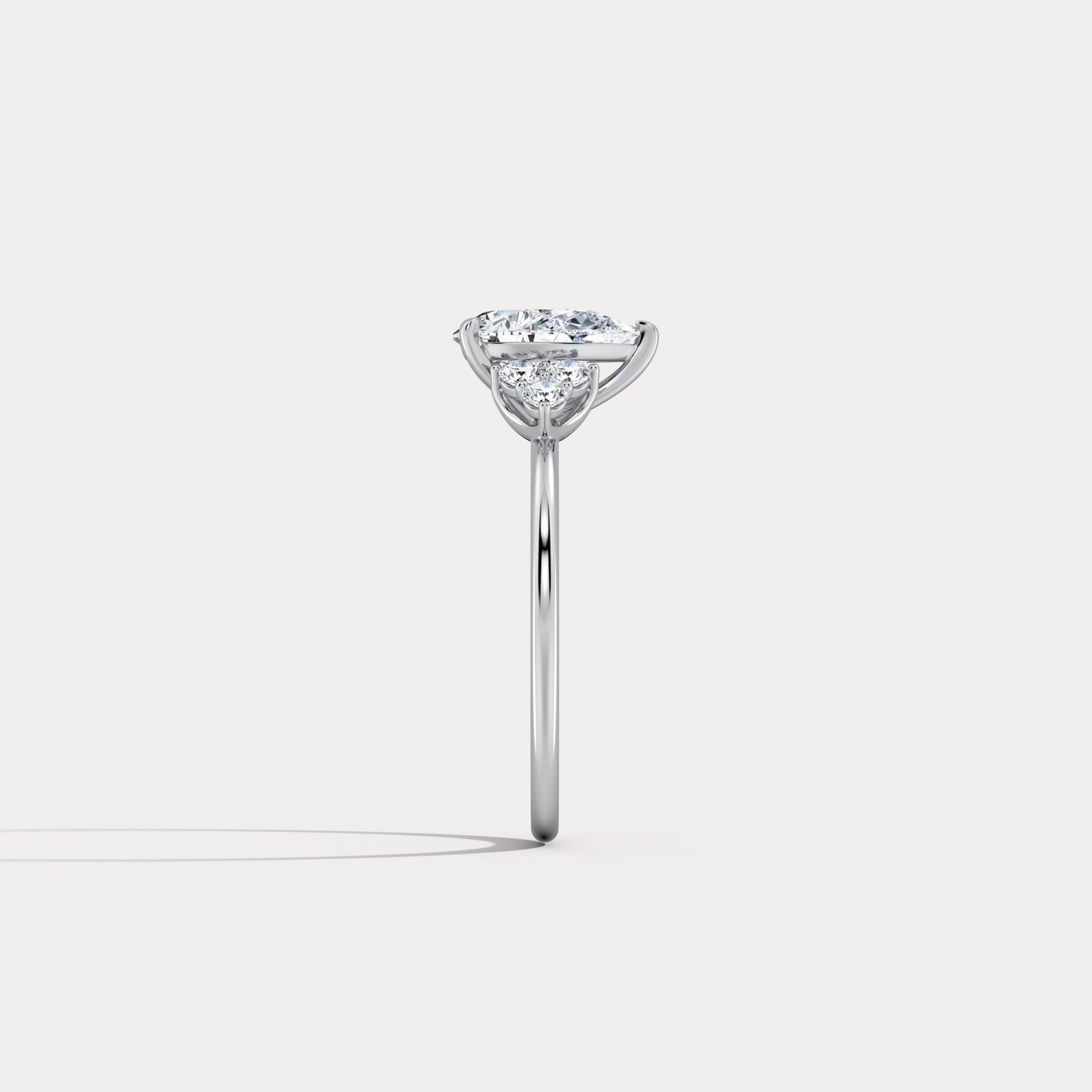 Juliette丨1CT Pear Cut Lab Grown Diamond Cluster Ring with Round Accents in 14K Gold/Platinum - Rings