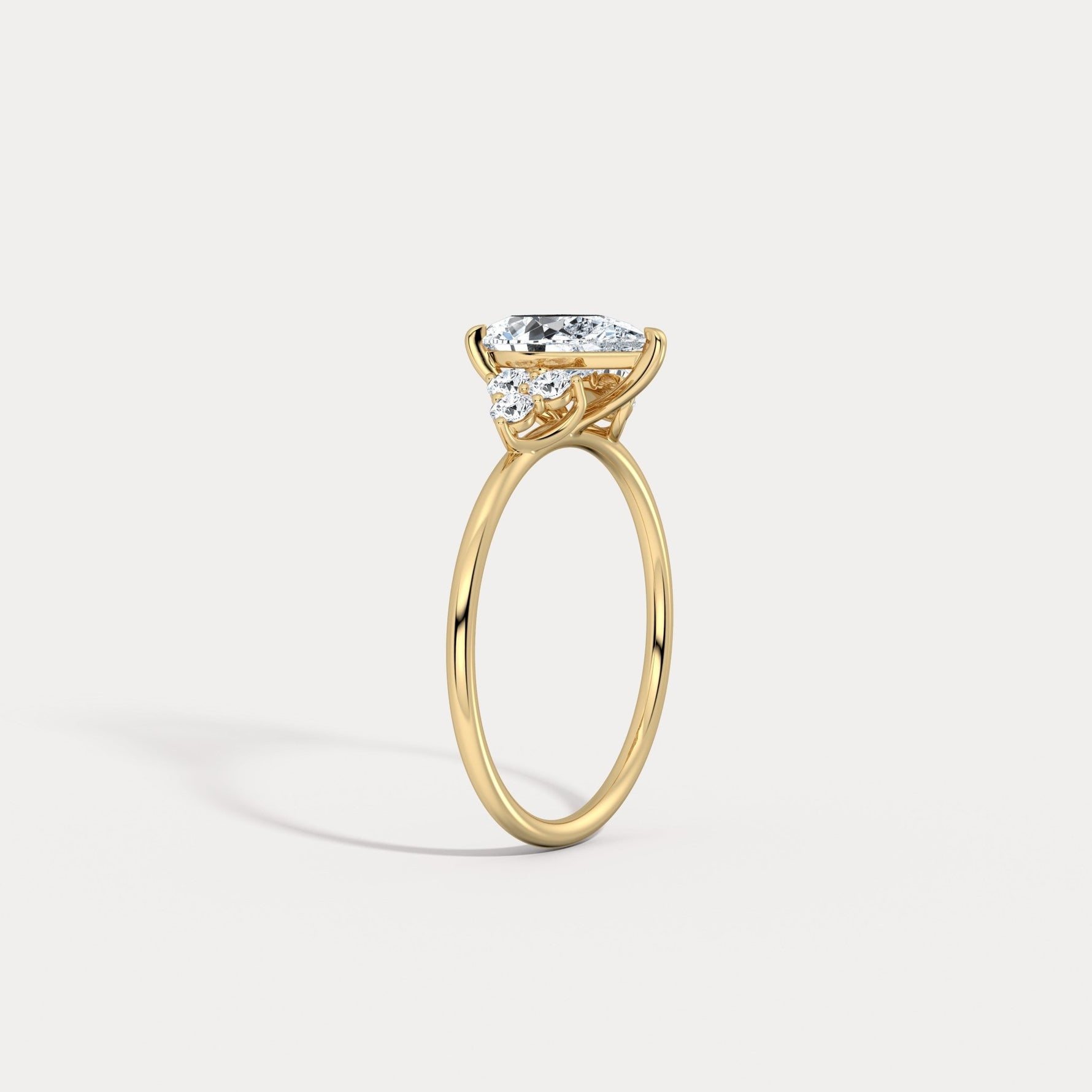 Juliette丨1CT Pear Cut Lab Grown Diamond Cluster Ring with Round Accents in 14K Gold/Platinum - Rings
