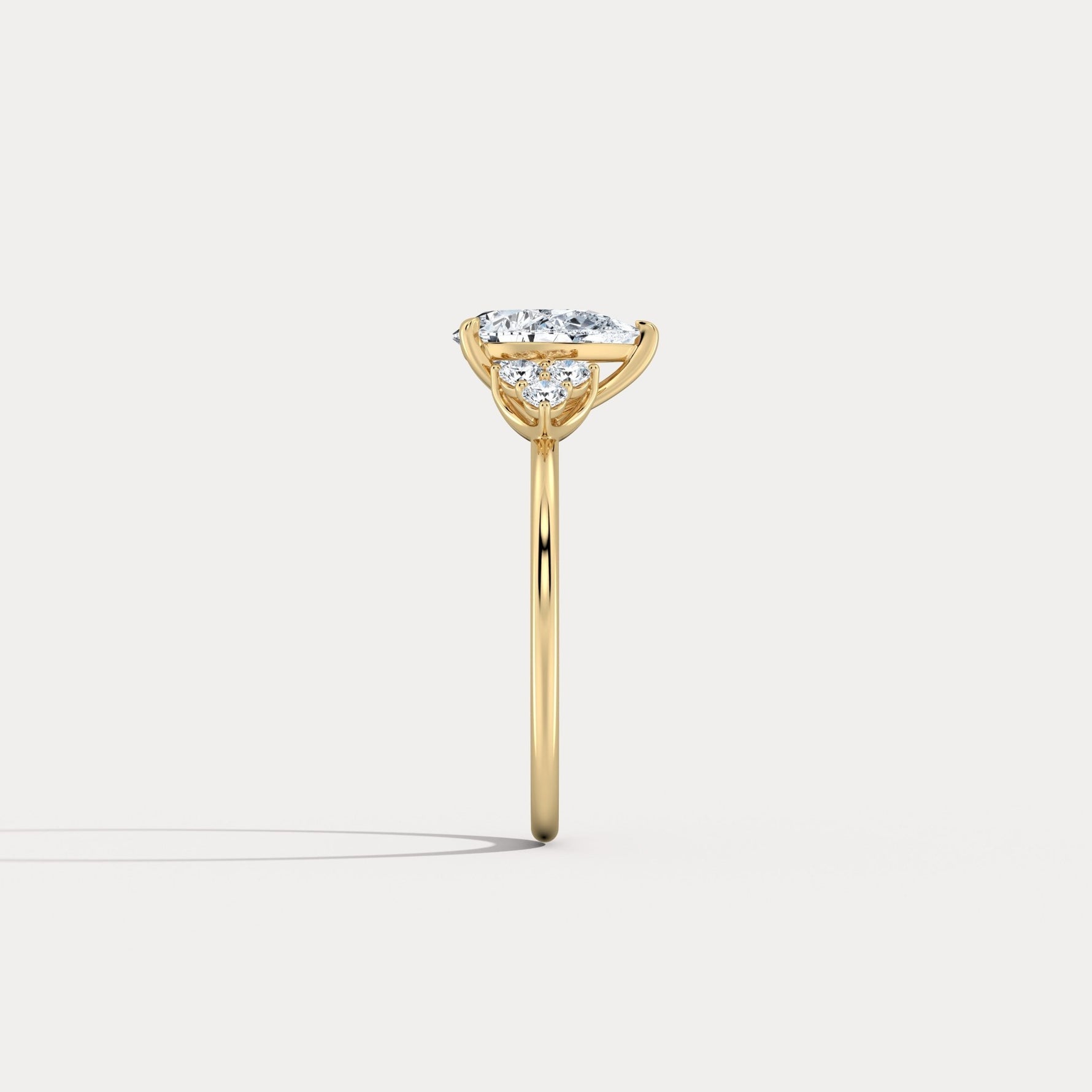 Juliette丨1CT Pear Cut Lab Grown Diamond Cluster Ring with Round Accents in 14K Gold/Platinum - Rings