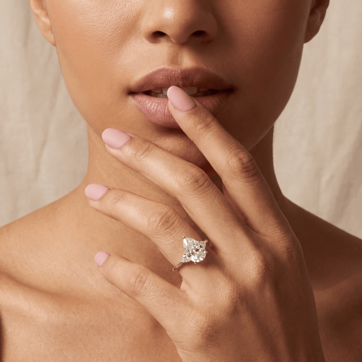 Juliette丨3CT Pear Cut Lab Grown Diamond Cluster Ring with Round Accents in 14K Gold/Platinum - Rings