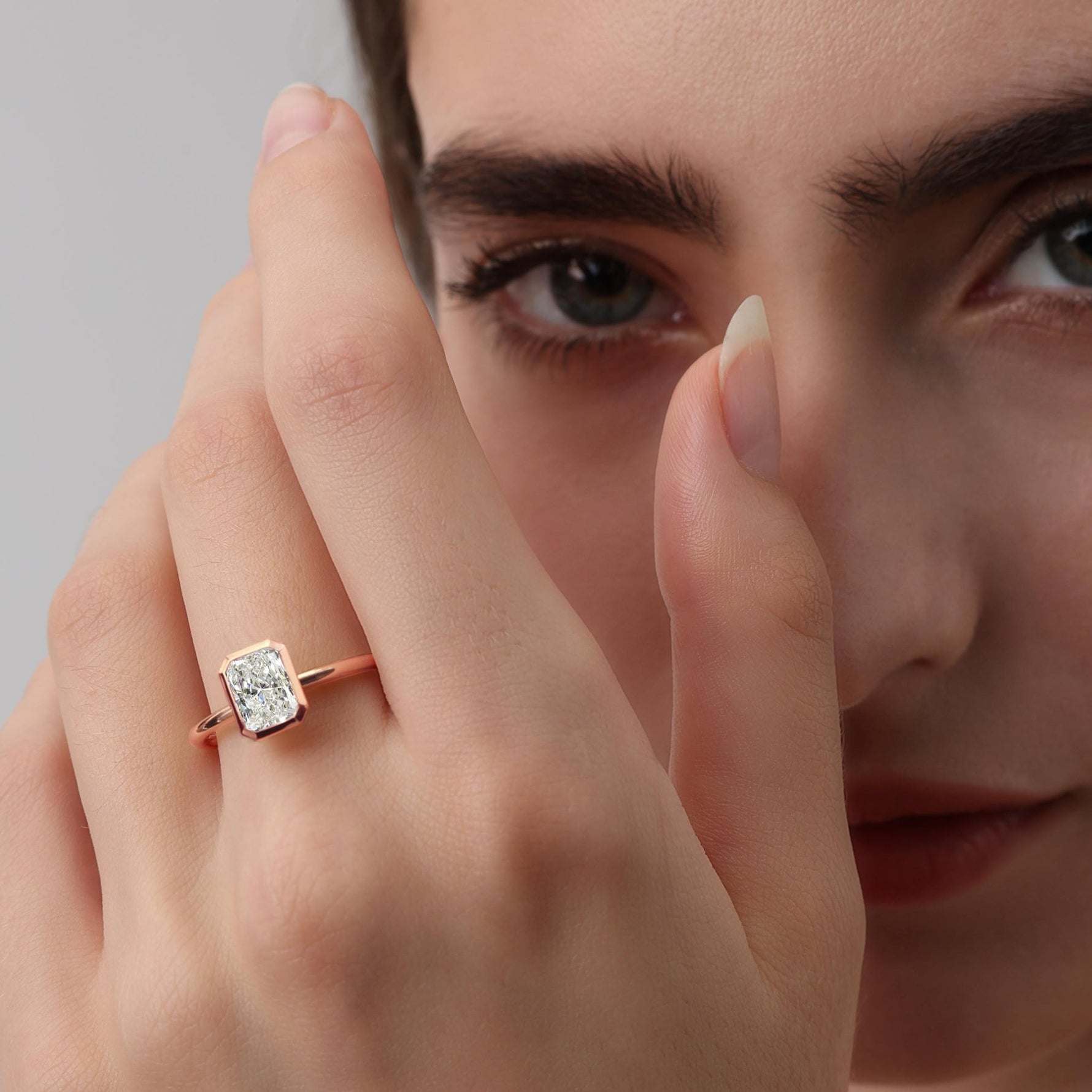 Nyla丨14K Solid Gold 1CT Solitaire Lab - Grown Diamond Bezel Engagement Ring - Rings