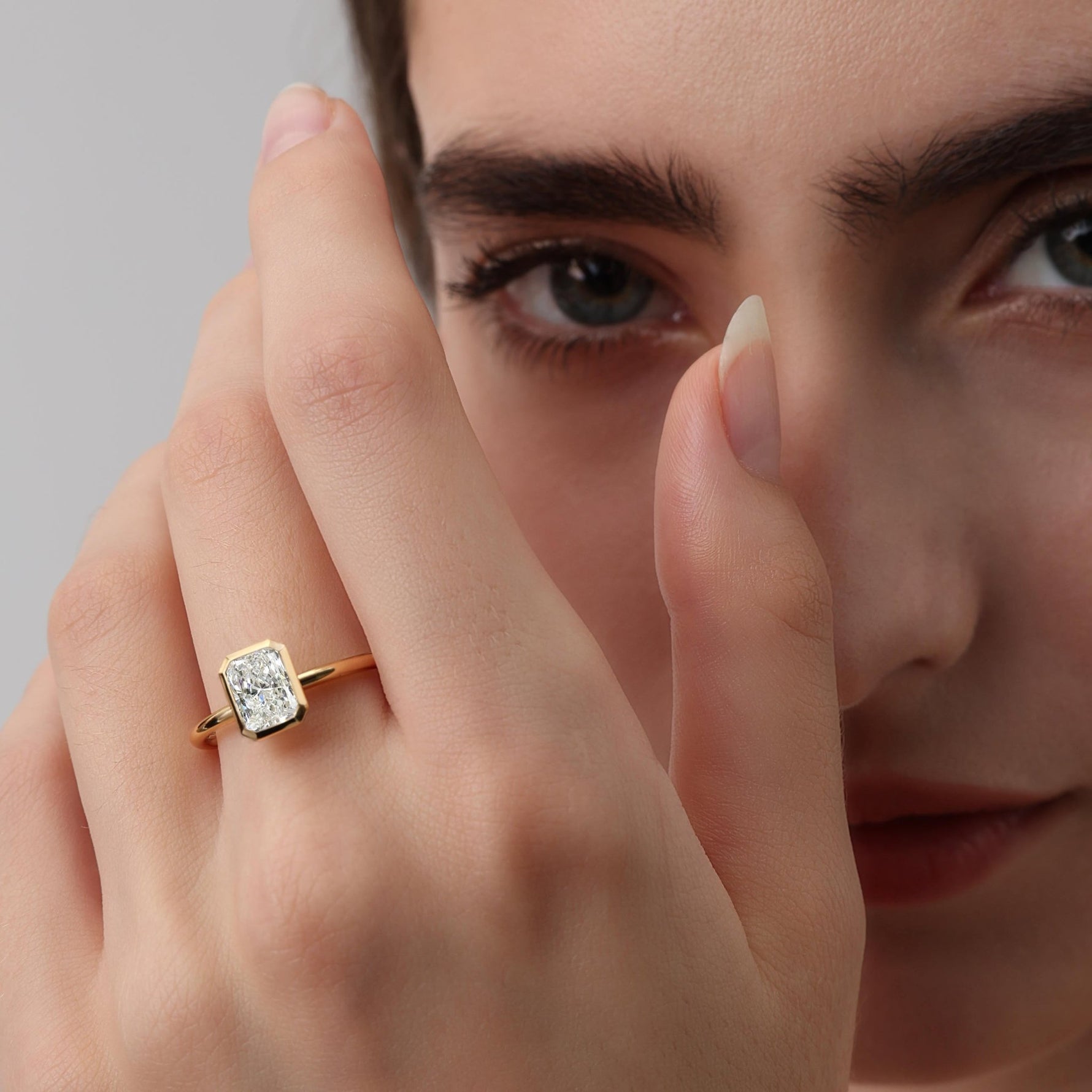 Nyla丨14K Solid Gold 1CT Solitaire Lab - Grown Diamond Bezel Engagement Ring - Rings