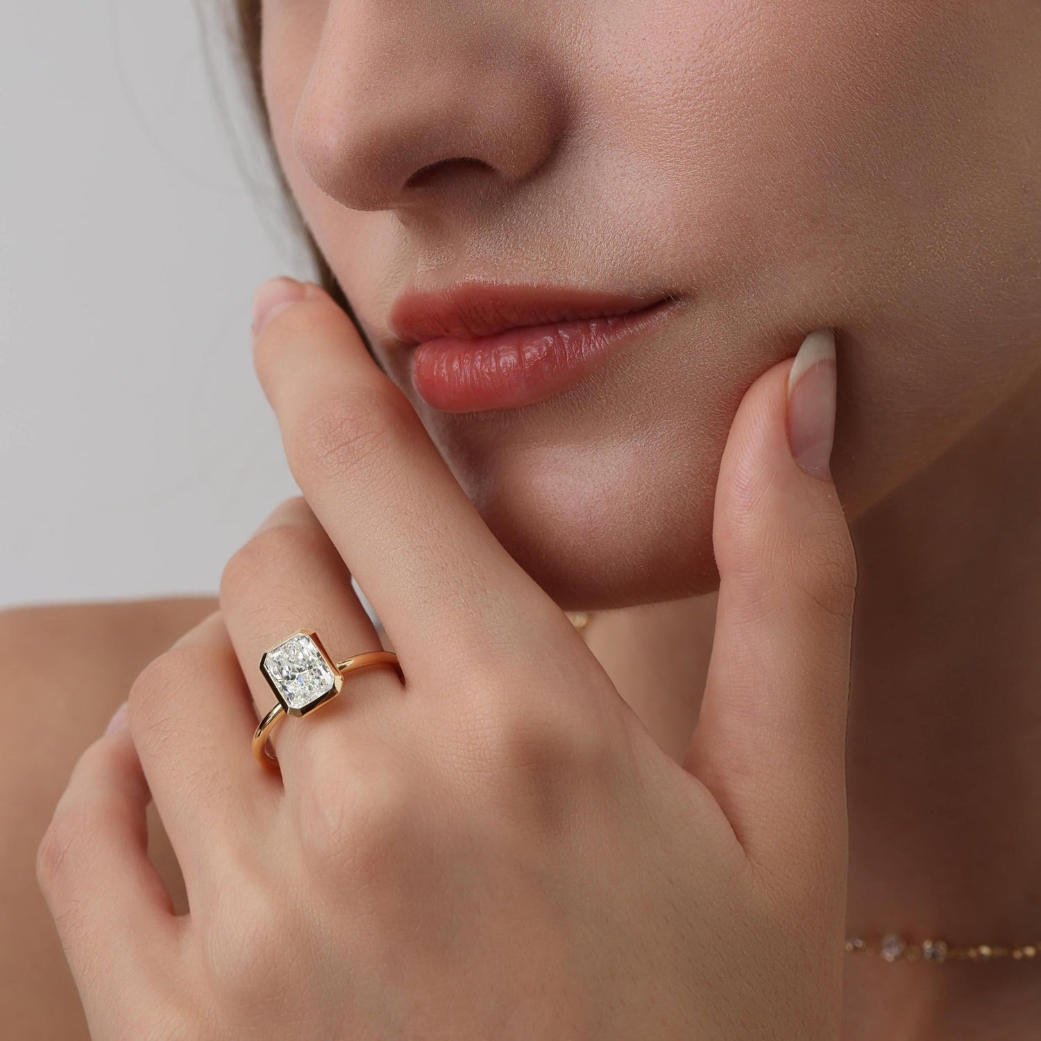 Nyla丨14K Solid Gold 2CT Solitaire Lab - Grown Diamond Bezel Engagement Ring - Rings