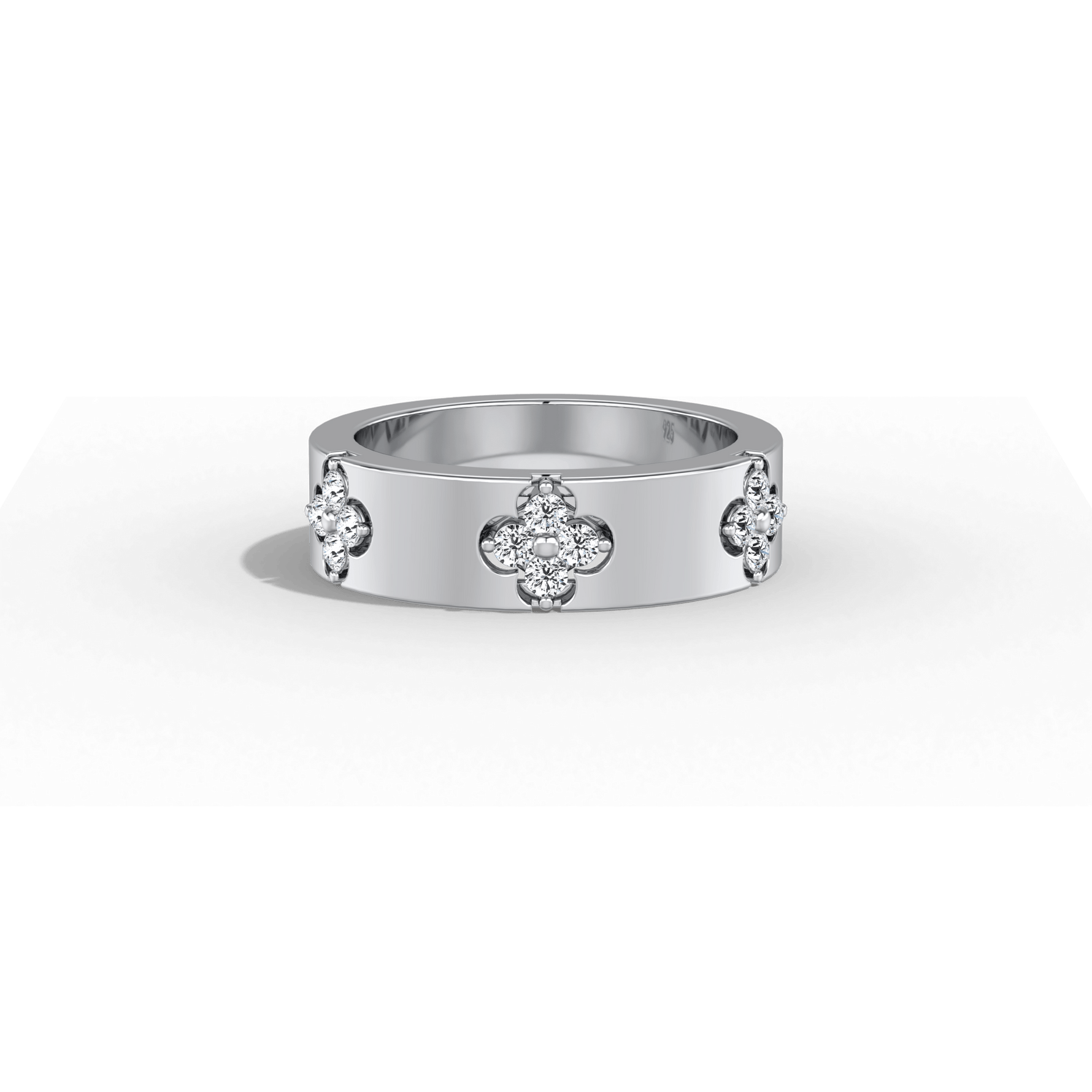 Moissanite Clover Ring in 925 Sterling Silver - 