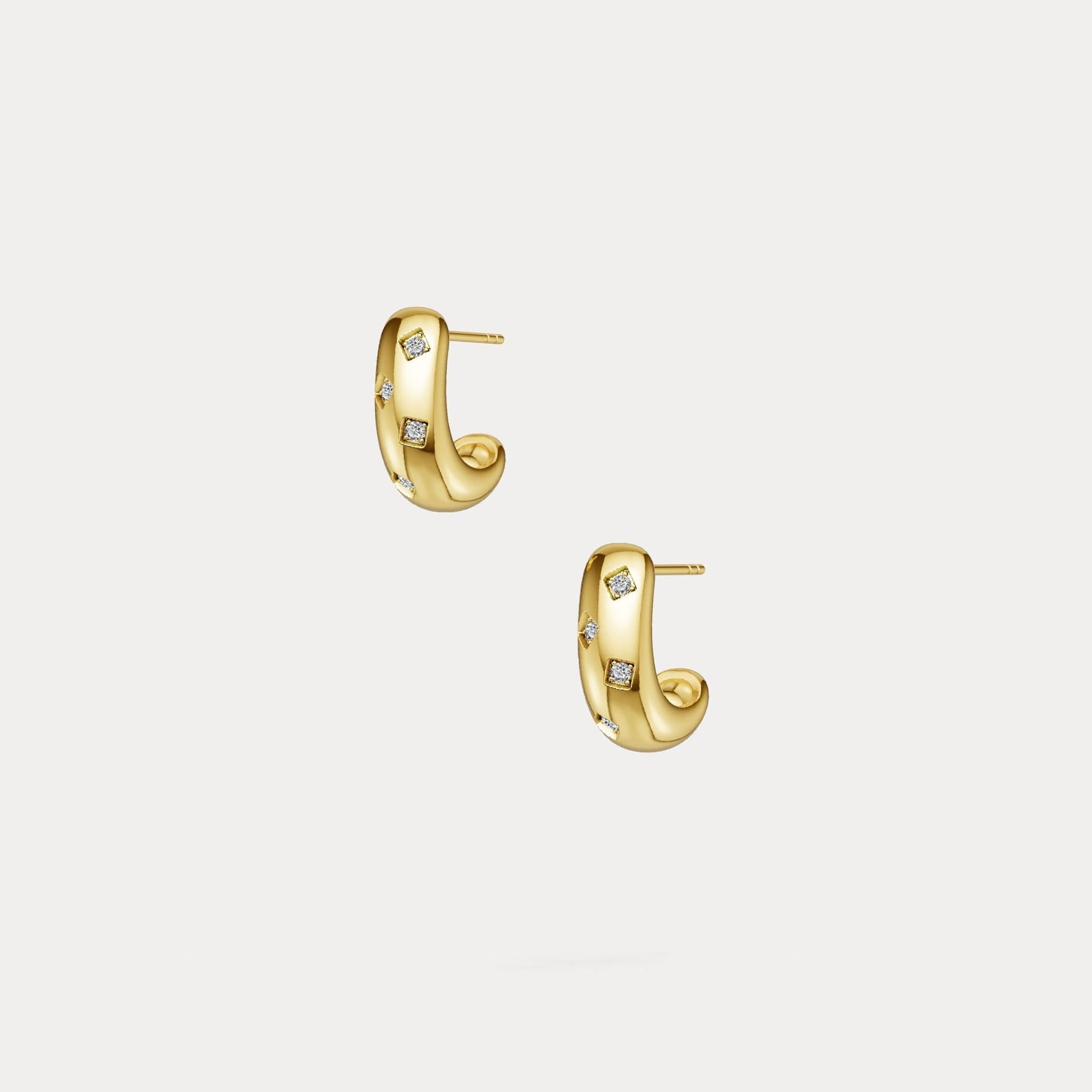 Scattered Lab - Grown Diamond Huggie Hoop Earrings in Sterling Silver - Earrings