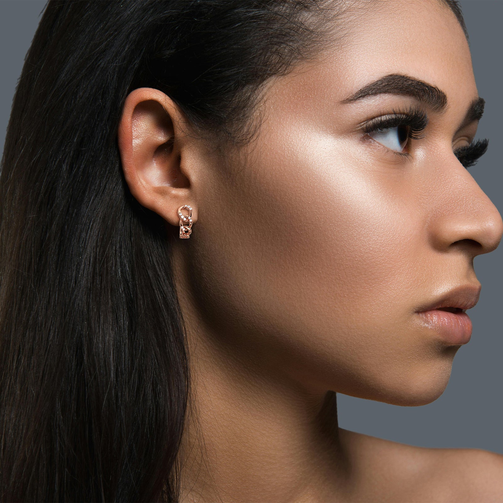 Lab - Grown Diamond Interlocking Chain Link Huggie Hoop Earrings in 14K Gold/Platinum - Earrings